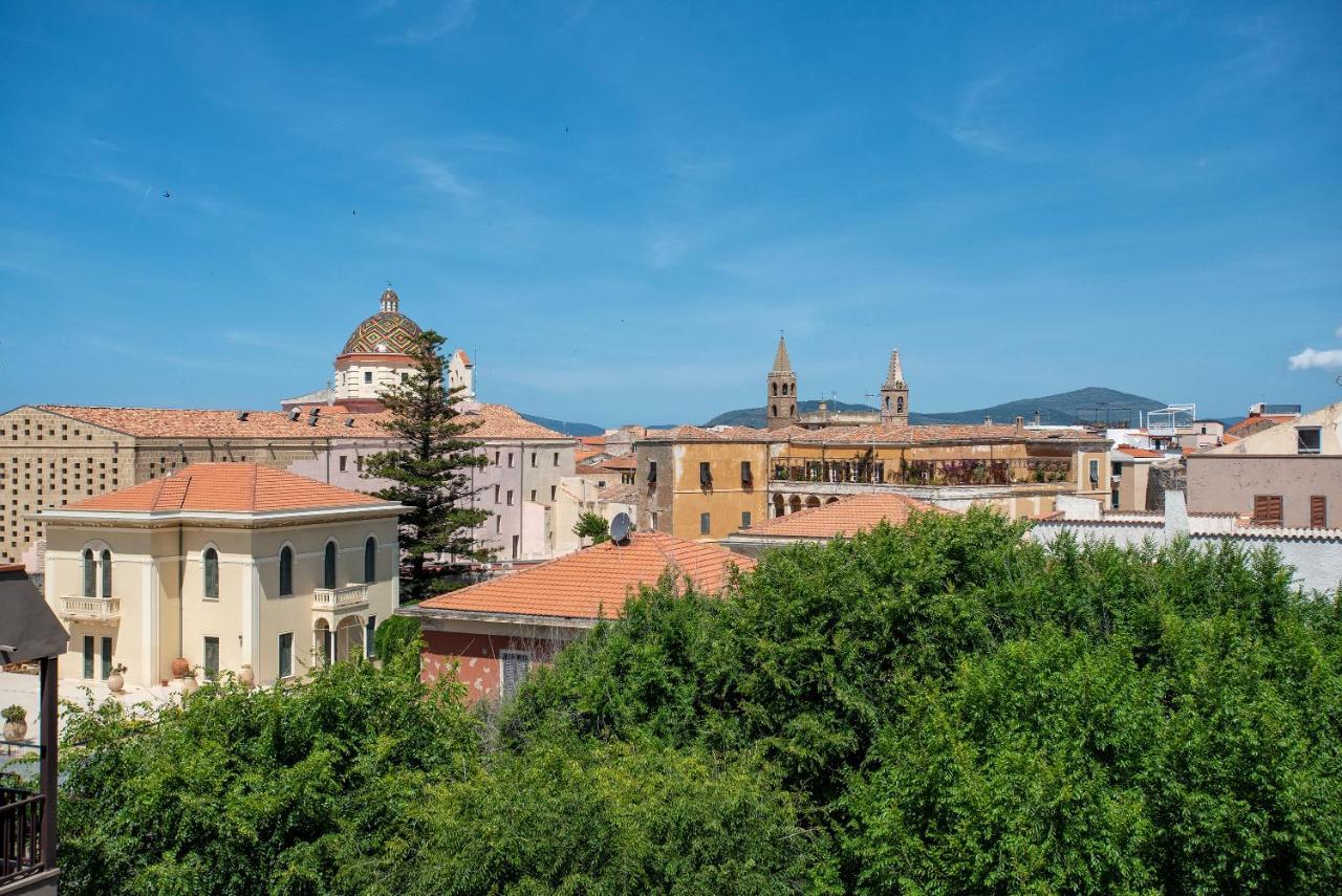 Amazing Views Of Alghero Old Town And The Sea Buitenkant foto