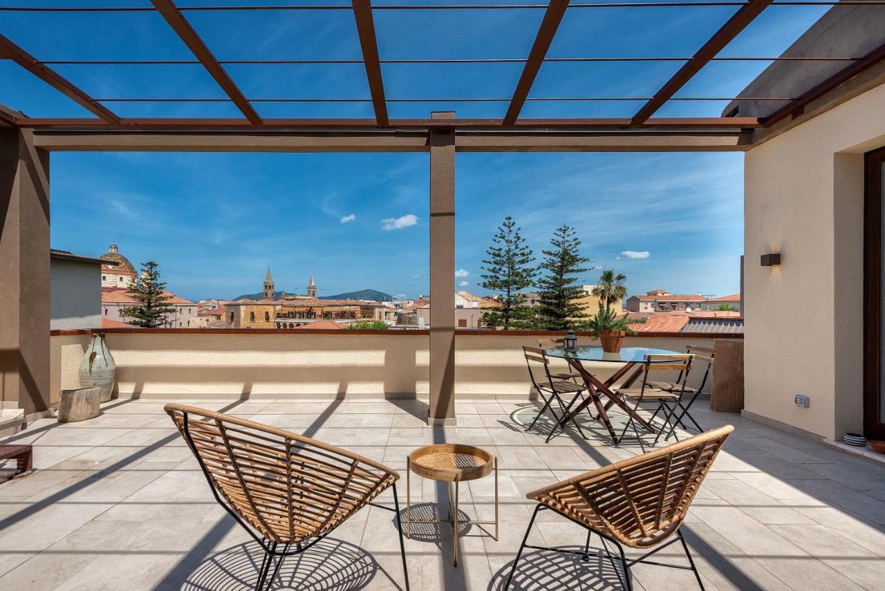 Amazing Views Of Alghero Old Town And The Sea Buitenkant foto